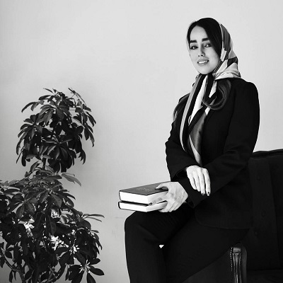 یگانه عاشق حسینی-گروه حقوقی رشنو